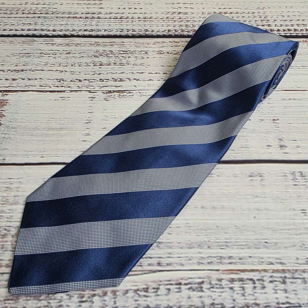 Kiton Napoli Silk Tie Navy Blue Silver Striped Seven Fold Made in Italy Mens